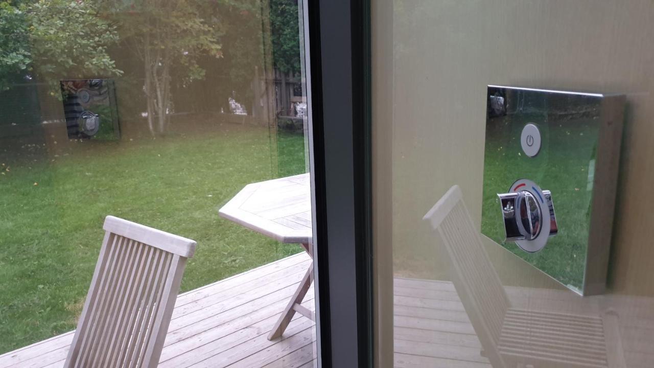 Mirror House Roosi 21 Villa Pärnu Exteriör bild